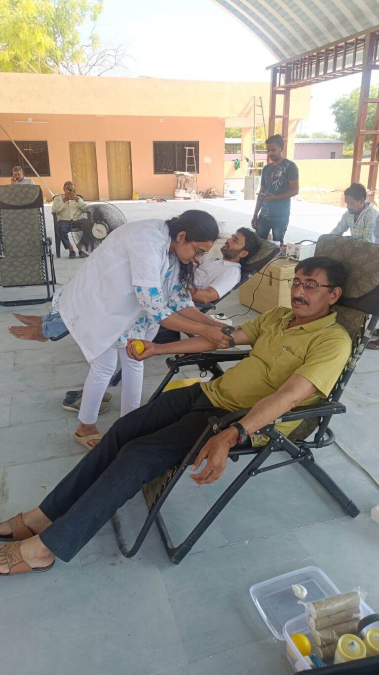 Blood Donation Camp, Raysan